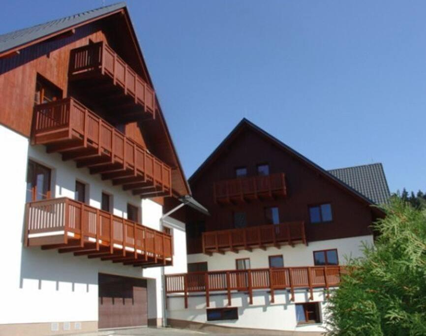 Apartman Mila Eterna II Рокитніце-над-Їзероу Екстер'єр фото